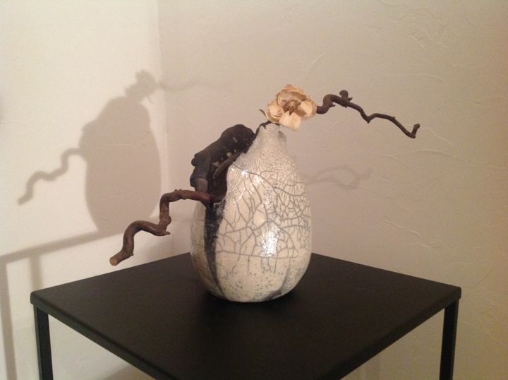 Sculpture titled "Vase" by Noëlle Rious, Original Artwork