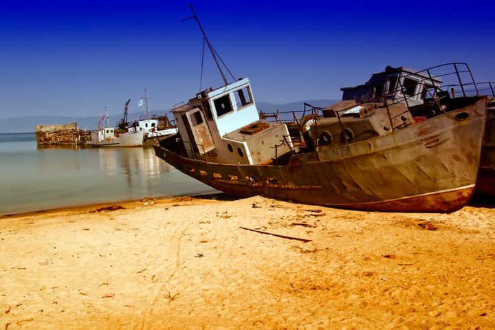 Fotografie mit dem Titel "Old boat" von Andrei Zhilin, Original-Kunstwerk, Manipulierte Fotografie