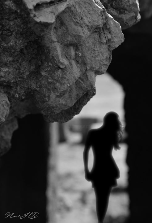 Photographie intitulée "silhouette" par Nour El Houda Btt, Œuvre d'art originale,