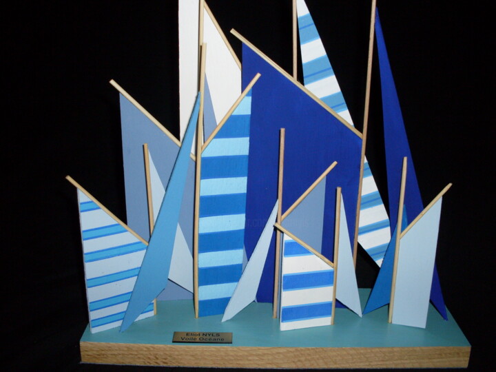 Escultura titulada "2-voiles-oceane-ser…" por Nyls  Eliot, Obra de arte original, Madera