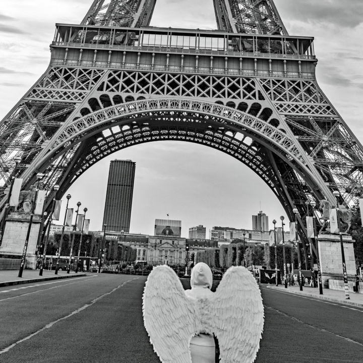 Fotografie getiteld ""Tour Eiffel ( "Ang…" door Natalia Zavialova, Origineel Kunstwerk, Digitale fotografie