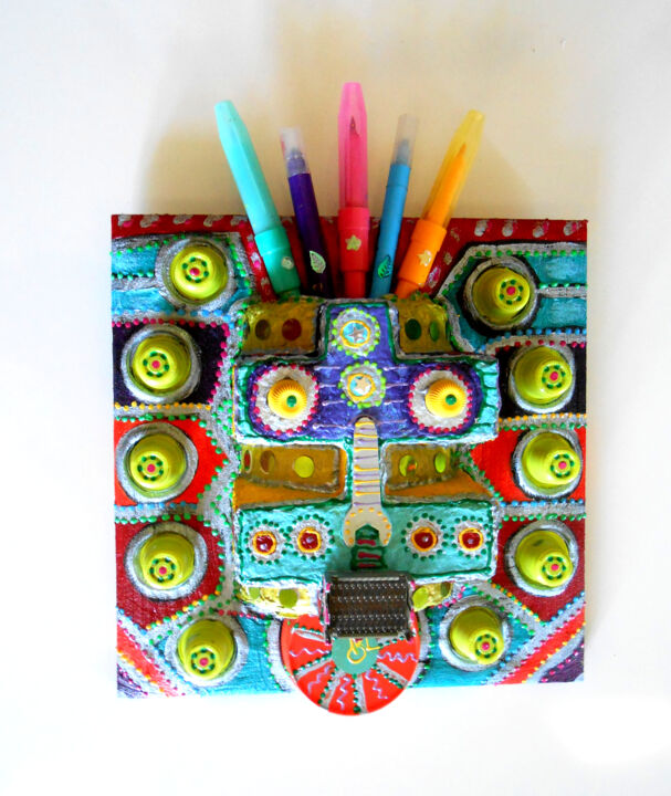 Sculpture titled "masque "crayons de…" by Odile Maffone, Original Artwork, Mosaic Mounted on Wood Panel