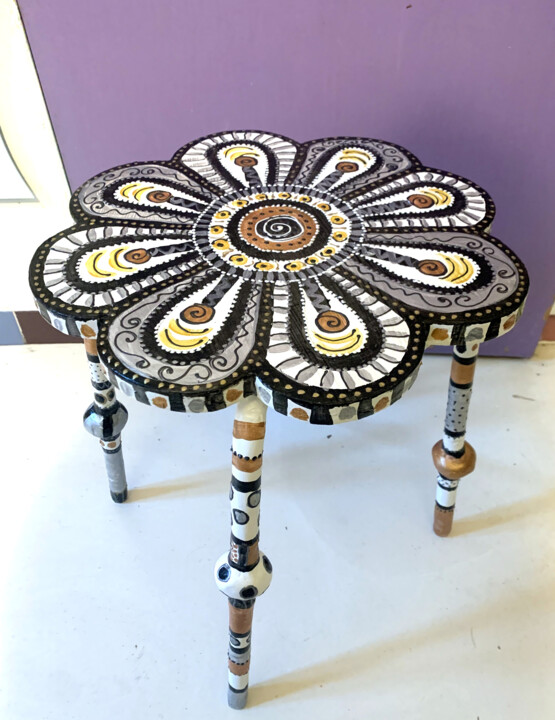 Design intitulée "table basse vintage…" par Odile Maffone, Œuvre d'art originale, Meuble