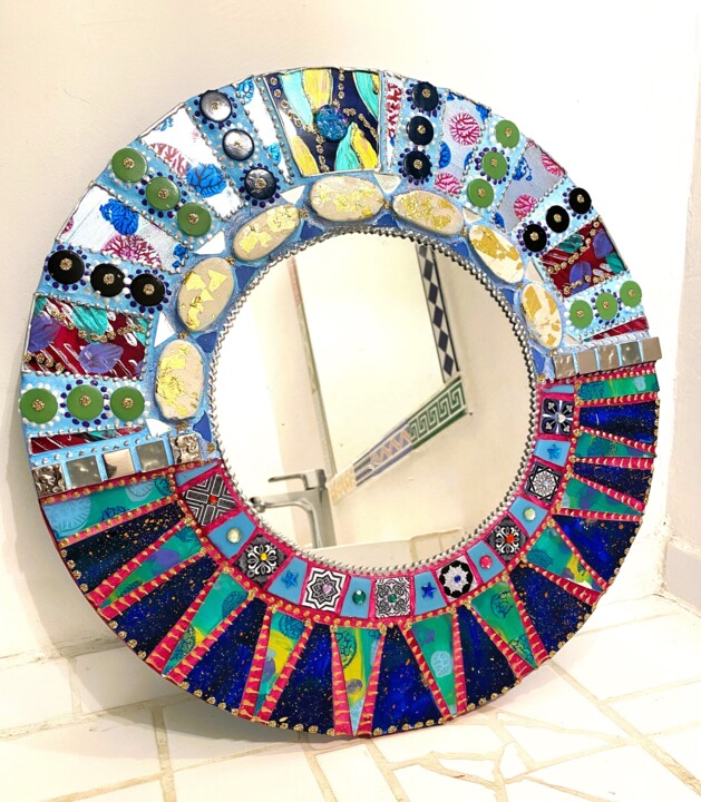 Design titled "miroir rond mosaïqu…" by Odile Maffone, Original Artwork, Accessories Mounted on Wood Panel