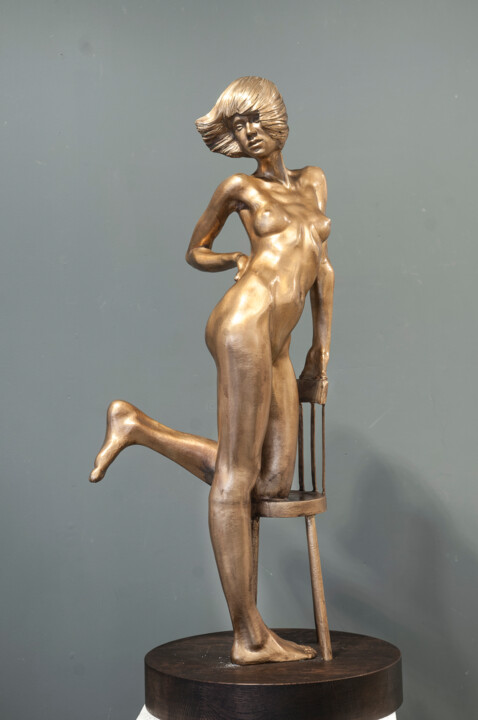 Sculpture titled "Утро" by Oleg Putilin, Original Artwork, Bronze