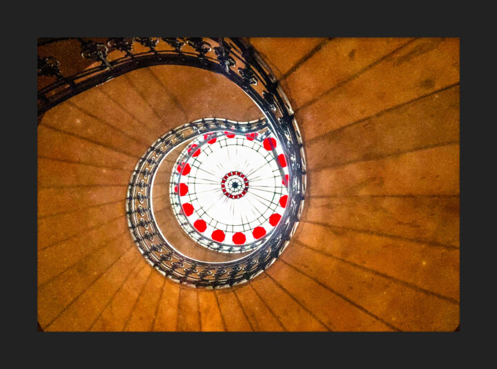 Photographie intitulée "L’escalier" par Olivier De Pooter, Œuvre d'art originale, Photographie numérique