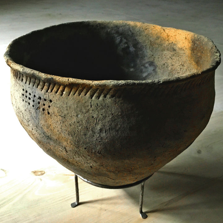 Design intitulée "pot néolithique «na…" par Ona Volungeviciute, Œuvre d'art originale, Objets
