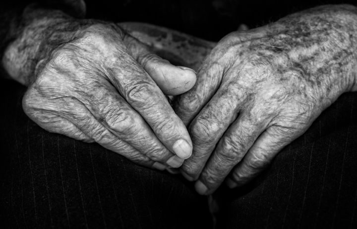 "Tired hands" başlıklı Fotoğraf Onur Yumlu tarafından, Orijinal sanat, Dijital Fotoğrafçılık