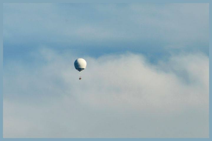 Fotografia intitolato "Montgolfière" da Alain Brasseur, Opera d'arte originale