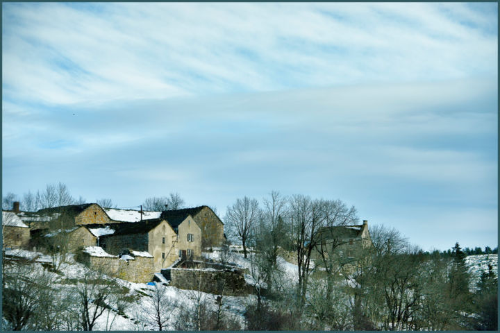 Fotografía titulada "Hameau sur le mont…" por Alain Brasseur, Obra de arte original