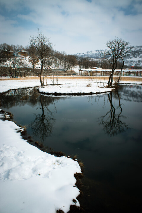 Photographie intitulée "göl ve yansıma" par Orhan Güldeste, Œuvre d'art originale, Photographie manipulée