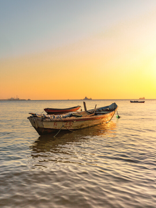 Photographie intitulée "Barcos de Itupanema" par Ori Junior, Œuvre d'art originale, Photographie numérique