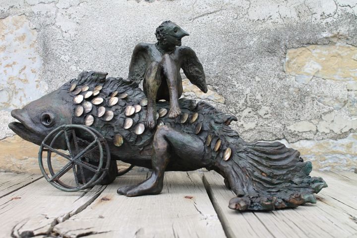 Sculpture titled "El pescado" by Orlando Basulto, Original Artwork, Terra cotta