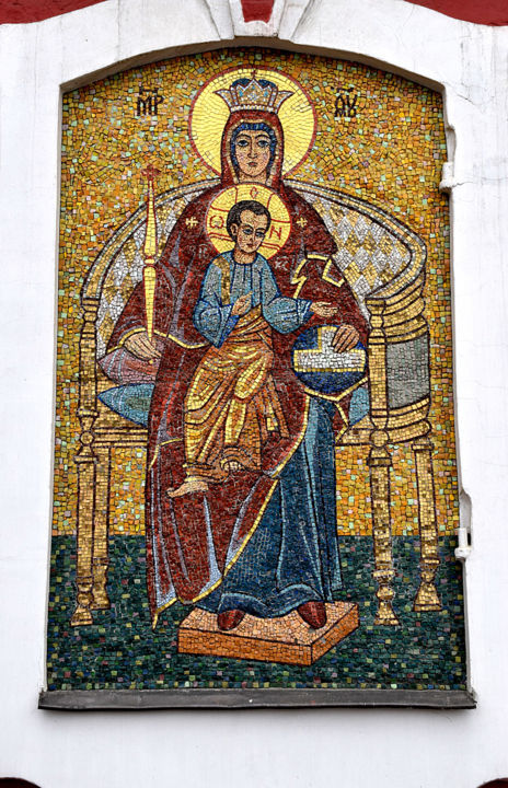 Skulptur mit dem Titel "Our Lady Of Power" von Otto Novikov, Original-Kunstwerk, Mosaik