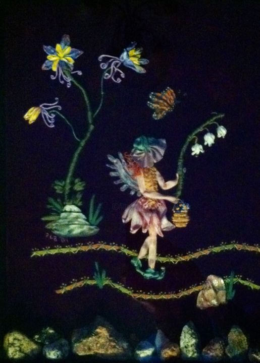 Arte tessile intitolato "Columbine Fairy" da P.K. Brasby, Opera d'arte originale