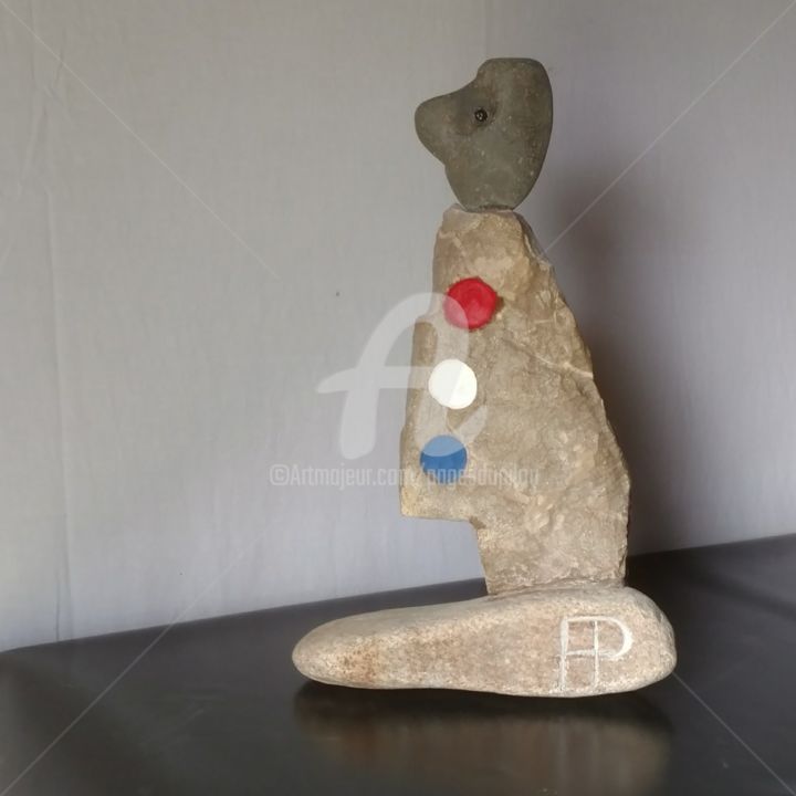 Sculpture titled "Ici Londres" by Pagès Du Pilou, Original Artwork, Stone