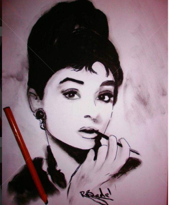 Disegno intitolato "AUDREY HEPBURN" da Reshad Bedelbeyli̇, Opera d'arte originale, Carbone