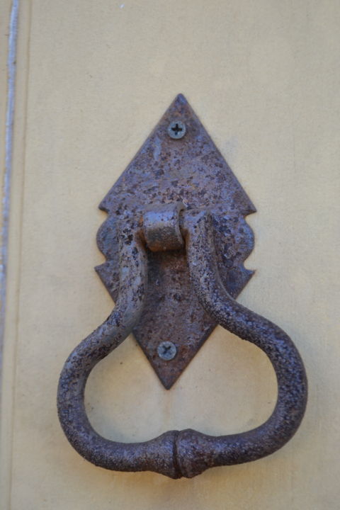 Fotografia intitulada "Door Knocker Ouro P…" por Panta, Obras de arte originais, Fotografia Não Manipulada