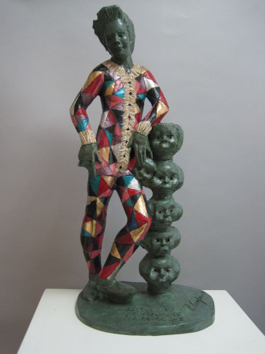 Скульптура под названием "arlecchino e le mas…" - Paolo Camporese, Подлинное произведение искусства, Керамика