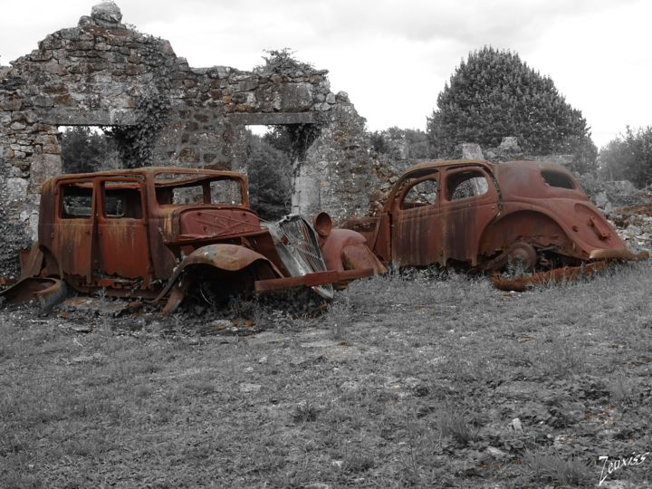 Photographie intitulée "Oradour-Sur-Glane -…" par Zeuxiss, Œuvre d'art originale, Photographie numérique