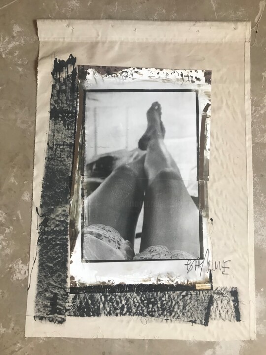 Photographie intitulée "Les jambes de julie…" par Pascal Biblocque, Œuvre d'art originale, Photographie argentique