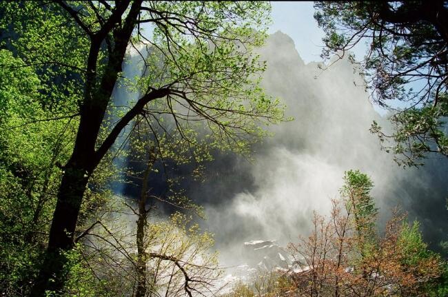 Photography titled "cascade" by Pascal Senequier Buquen, Original Artwork