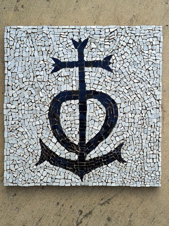 Sculpture intitulée "La Croix Camarguaise" par Nadine Danis, Œuvre d'art originale, Mosaïque