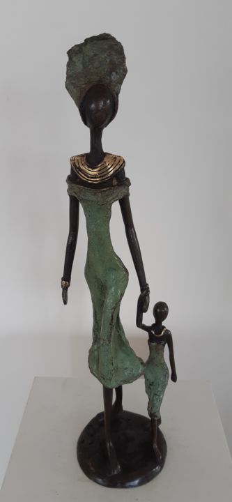 Skulptur mit dem Titel "Afrikanmeisje met k…" von Patrice Balma, Original-Kunstwerk, Bronze