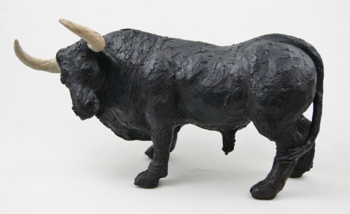 Sculpture intitulée "taureau-brave.jpg" par Patricia Grenier, Œuvre d'art originale