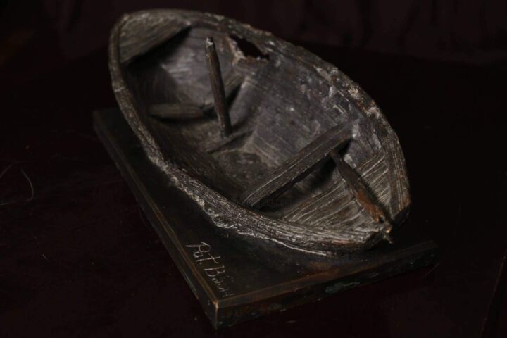 Skulptur mit dem Titel "Barque" von Patrick Blais, Original-Kunstwerk, Bronze