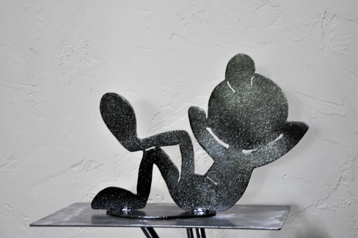 Skulptur mit dem Titel "Personnage en métal" von Patrick Blandin, Original-Kunstwerk, Edelstahl
