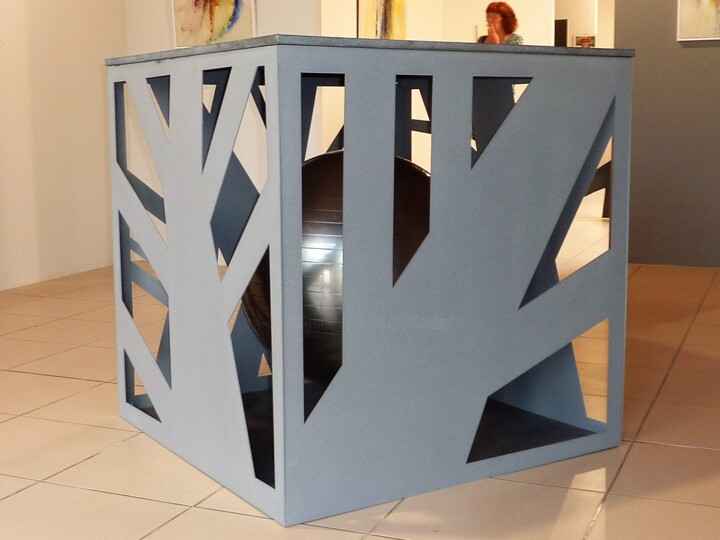 Sculpture titled "cube" by Patrick Desombre, Original Artwork, Metals