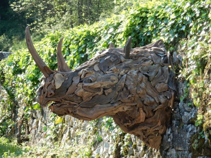Skulptur mit dem Titel "Rhinocéros" von Patrick Médéric, Original-Kunstwerk, Holz