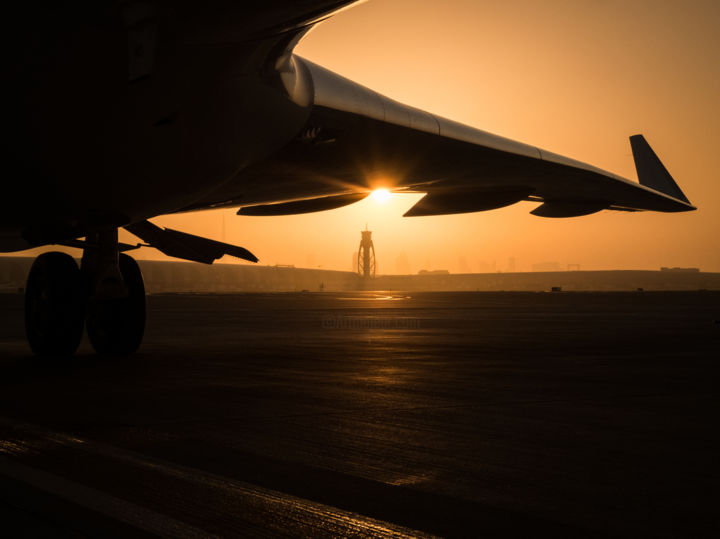 Photographie intitulée "Dubai Sunset" par Lackermeierphotography, Œuvre d'art originale, Photographie numérique