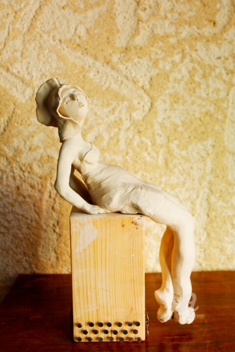 Sculpture intitulée "MARIE-LOUISE" par Paule-Andree Maraval, Œuvre d'art originale, Argile