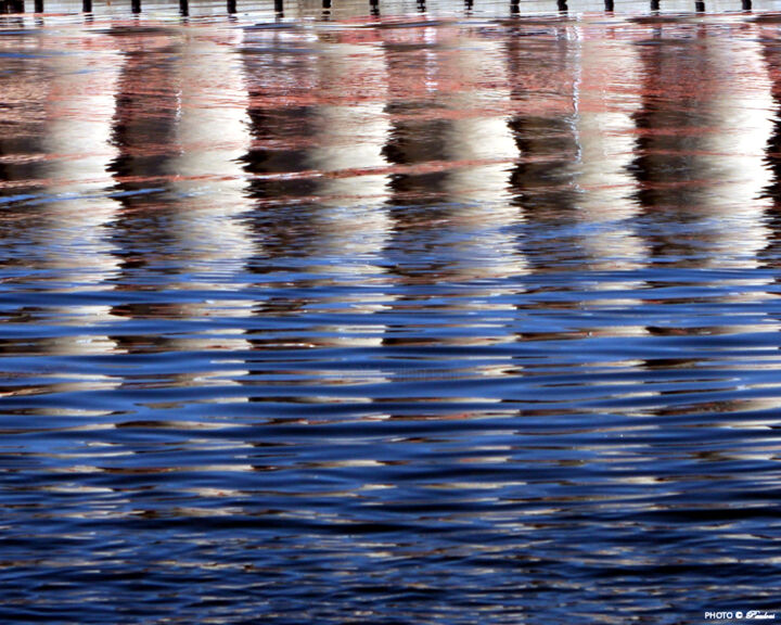 Photographie intitulée "Histoire de reflets" par Paulous, Œuvre d'art originale, Photographie numérique