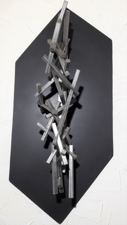 Γλυπτική με τίτλο "VIA FERRATA" από Piep, Αυθεντικά έργα τέχνης, Από ανοξείδωτο χάλυβα Τοποθετήθηκε στο Ξύλινο πάνελ