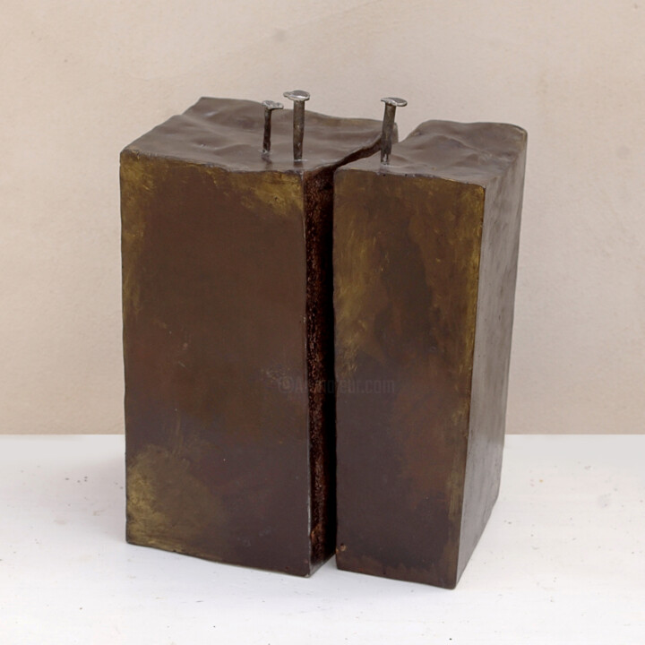 Sculpture titled ""La pietra incrinat…" by Pavlovskydesign Metal And Painting, Original Artwork, Metals