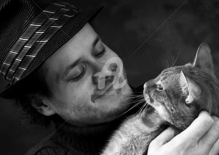 Photographie intitulée "Fabrice et son chat" par Pierre Boillon, Œuvre d'art originale, Photographie numérique