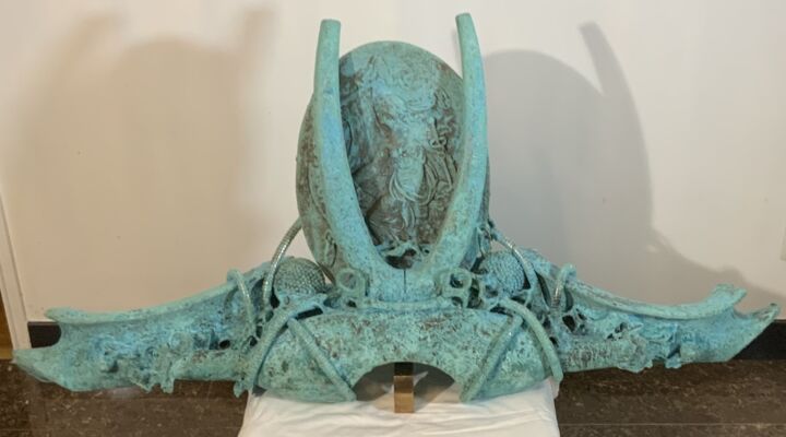 Sculptuur getiteld "Cépavache" door Phélix Ludop, Origineel Kunstwerk, Hout