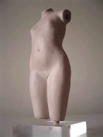 Scultura intitolato "nudino" da Filippo Liardo, Opera d'arte originale, Ceramica