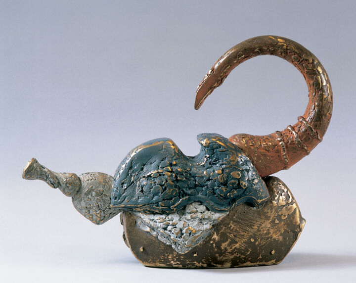 Skulptur mit dem Titel "Teapot 16" von Philipp Rukavishnikov, Original-Kunstwerk, Bronze