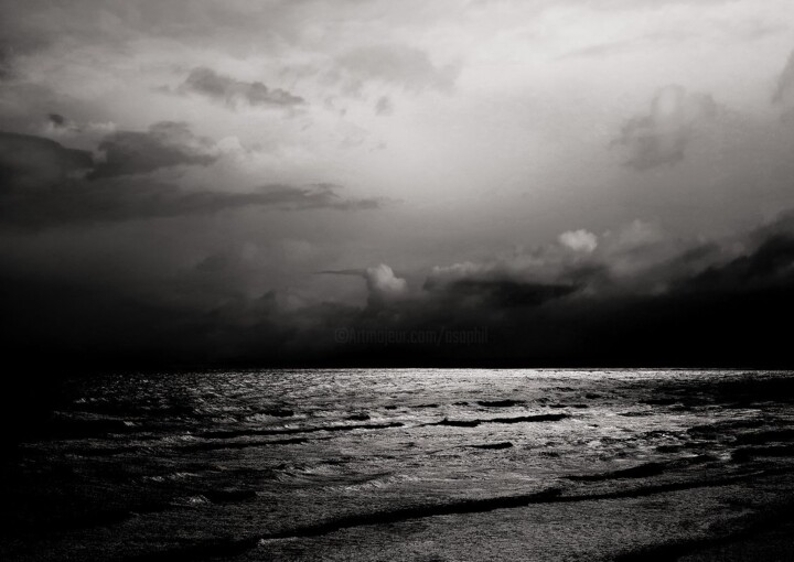 Fotografie getiteld "La  mer noire....." door Philippe Berthier, Origineel Kunstwerk, Digitale fotografie