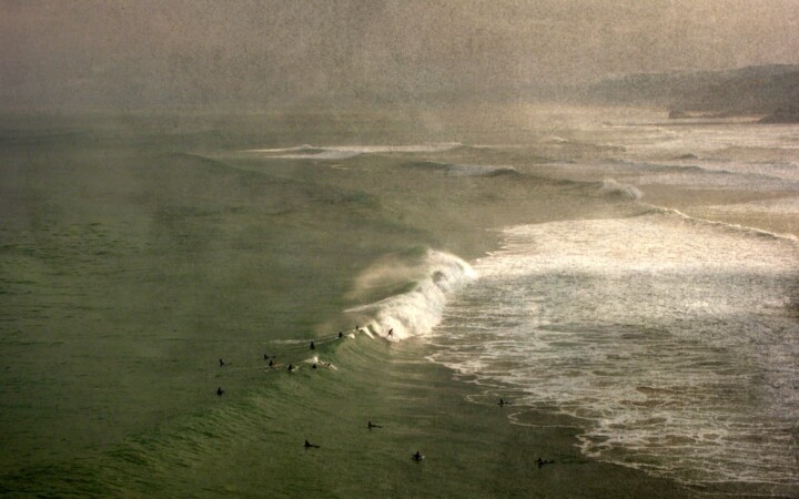 Fotografía titulada "Surf à Biarritz....…" por Philippe Berthier, Obra de arte original, Fotografía digital