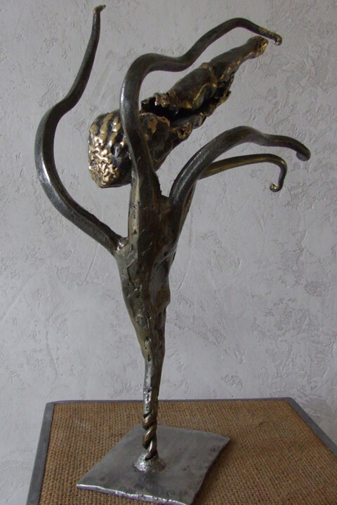 Sculpture titled "errance au vent" by Philippe Fautrez, Original Artwork