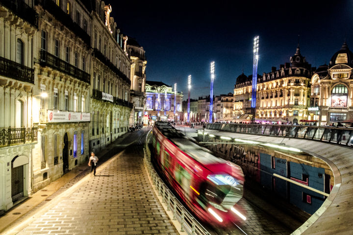 Photography titled "Le tram rouge" by Philippe Hogedez, Original Artwork