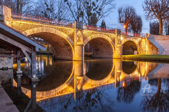 Photography titled "pont-vendome.jpg" by Philippe Nannetti, Original Artwork