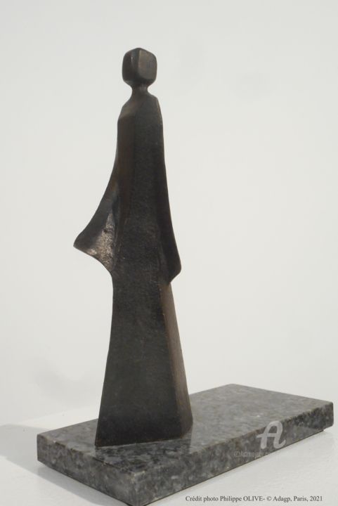 Skulptur mit dem Titel "MUSE Série 4" von Philippe Olive, Original-Kunstwerk, Bronze