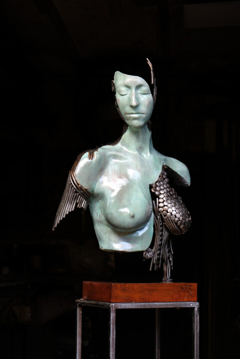 Скульптура под названием "La madone" - Phils, Подлинное произведение искусства, Металлы