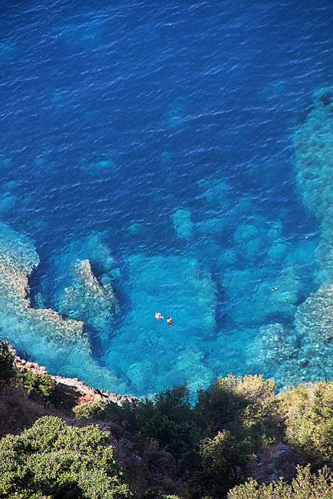 Photographie intitulée "04-baignade-a-nonza…" par Michel Hervo, Œuvre d'art originale